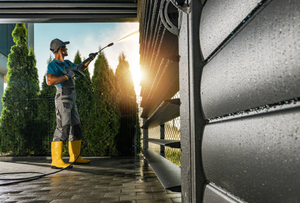 Best Pool Deck Cleaning  in Logan, OH